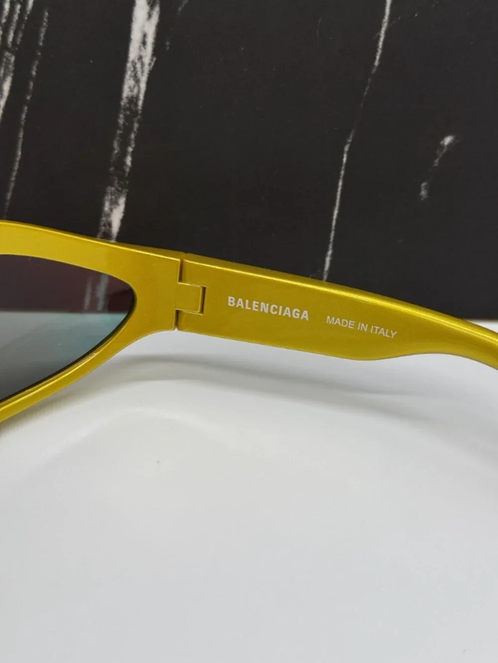 NEW BALENCIAGA BB0314S 004 YELLOW GEOMETRIC UNISEX SUNGLASSES BALENCIAGA EYEWEAR